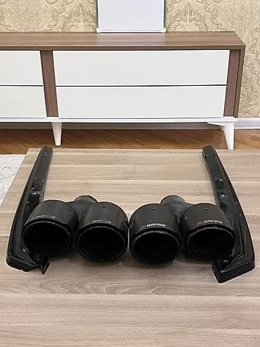 bmw x1: Akrapovič karbon uclu egzoz başlıqları (4 ədəd) və arxa difuzor — 1