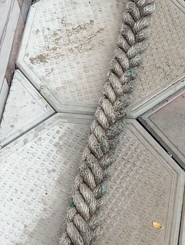 Döşəklər: Möhkəm, qalın kəndir - Diametr: təqribi 15 sm (çox qalın) - Uzunluq — 5