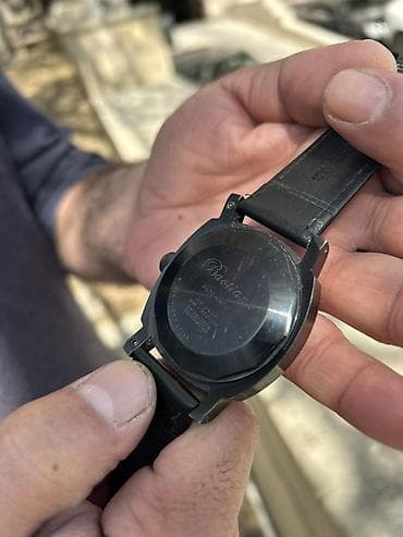 saat armani: İşlənmiş, Qol saatı, rəng - Qara — 3