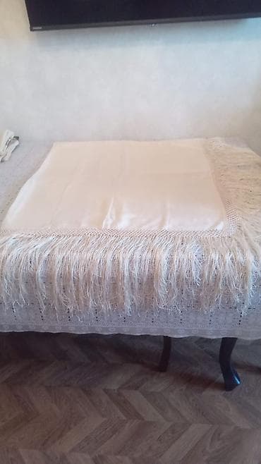 çərşənbələrə aid şəkillər: Məhsul: 1950-60 illərdə istehsal olunan klassik kənarları saçaqlı — 1