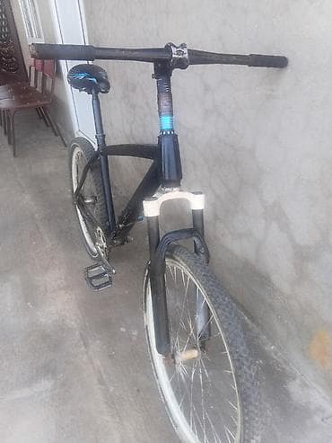 Velosiped – şəhər və yüngül off-road üçün Xüsusiyyətlər: - Rəng