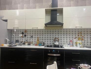 мойка шкаф для кухни: Mətbəx mebeli dəsti - Üst şkaflar: parlaq krem rəngli, düz fasadlı — 3