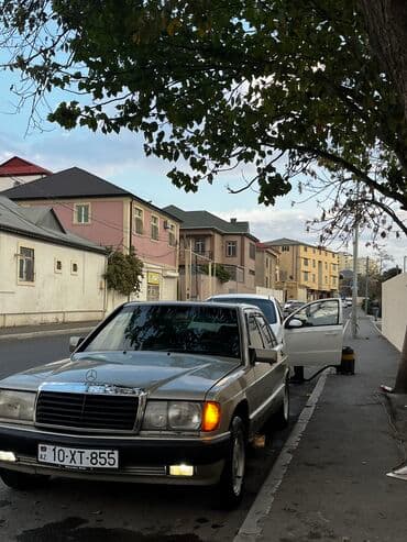 turbo az c class: Mercedes-Benz 190: 2 l | 1991 il Sedan — 7