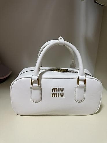 Əl çantası, Miu Miu