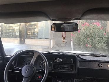 vaz 2107 mostu satilir: VAZ 2107, ağ rəng, sedan gövdə. Texniki xüsusiyyətlər: - Ön təkərli — 3