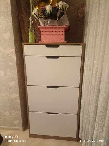 столик для кровати: 28×70×135 ölçüleri — 1