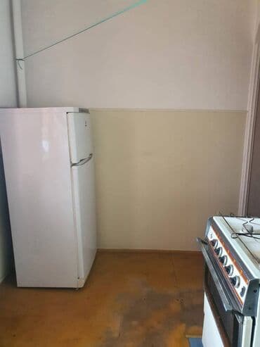 8 mkr kohne tikili: Bakı, Qaraçuxur qəs., 2 otaqlı, Köhnə tikili, m. Xalqlar Dostluğu, 60 kv. m — 3