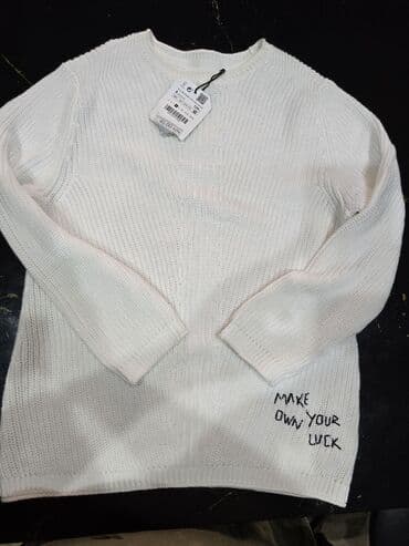 Məhsul: Zara uşaq sviteri - Ölçü: 8-9 yaş (etiketdə göstərilib) -