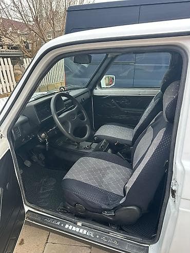 rover 75 2018: VAZ (LADA) 4x4 Niva: 1.7 l | 2007 il 452672 km Ofrouder/SUV — 7