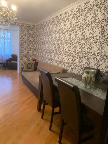 dasinmaz emlak agstafa: Bakı, 2 otaqlı, Köhnə tikili, m. Elmlər Akademiyası, 40 kv. m — 2