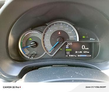 prius on şuşə: Toyota Vitz: 1.5 l | 2019 il Hetçbek — 8