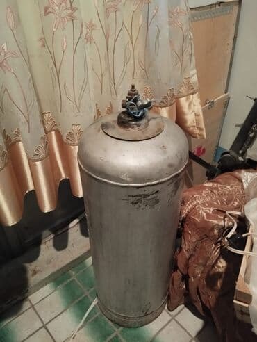 бак для воды в квартиру: Газовый баллон, Пропан (бытовой), С редуктором — 3