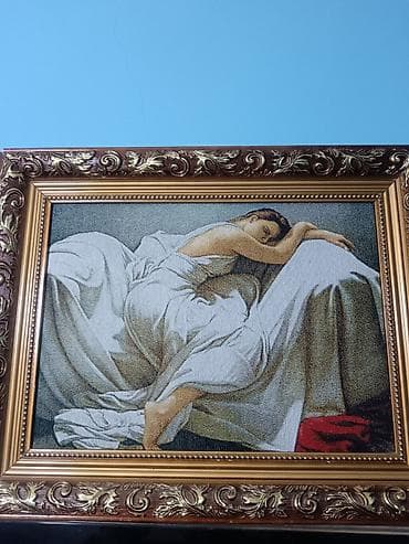 - Əsər: Klassik üslubda yatan qadın təsviri olan dekorativ tablo -