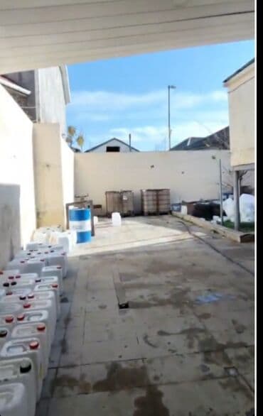 ucuz evlar: Bakıxanov qəs. 3 otaqlı, 120 kv. m, Kredit yoxdur, Orta təmir — 3