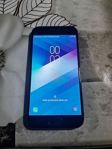 Samsung Galaxy A3 2017, 16 GB, rəng - Qara, Barmaq izi, İki sim kartlı — 1