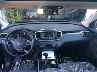 багажник на крышу авто: Kia Sorento – tam ölçülü ailəvi krossover • Kuzov: qara, parlaq xrom — 6