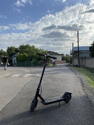 Elektrik skuter – qatlanan, şəhər içi rahat hərəkət üçün - Rəng