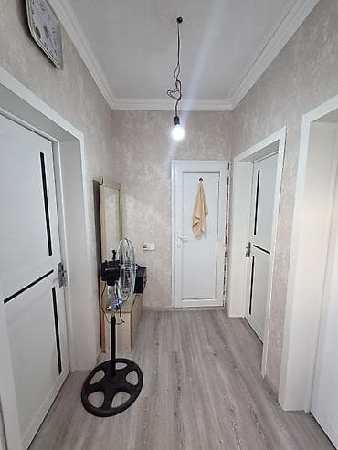 ev t: 2 otaqlı, 68 kv. m, Yeni təmirli — 3