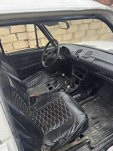 Nəqliyyat: VAZ (LADA) 2106: 1.6 l | 1986 il 15000 km Sedan — 4