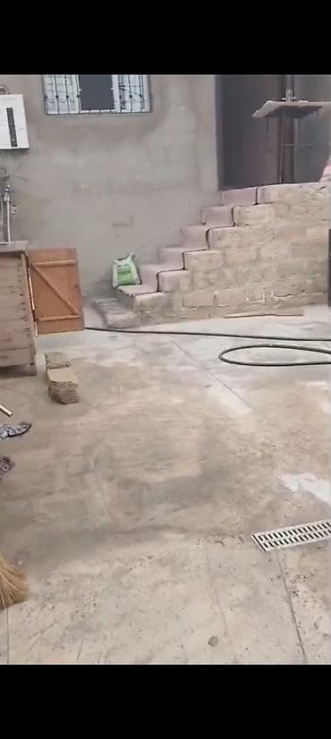 Дома: Saray üzümlükde 3 otağlı ev əşya ile 300 manata verilecey. Eve kombi — 2