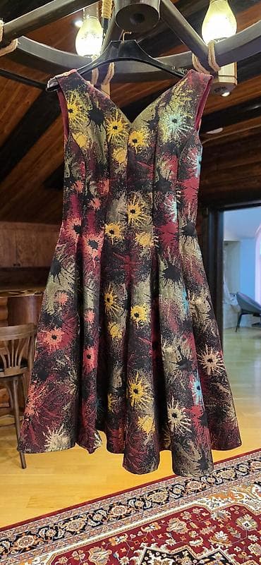justfog minifit s: Qısa ziyafət paltarı – qalın fakturalı jacquard/parça - Rəng və — 2