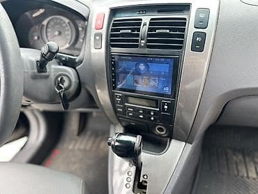 w211 sukan: Hyundai Tucson: 2.7 l | 2005 il Ofrouder/SUV — 4