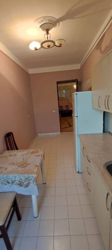 evlər bakı: Mənzil kirayə verilir. 2 otaq, 5.4 mərtəbə 50 kv. Əla vezyetde və dolu — 2