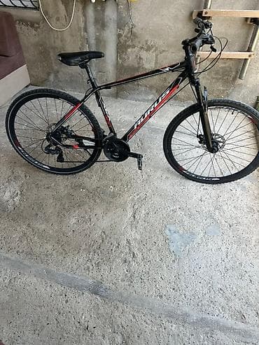 Hirus velosipedi qara və qırmızı rəngdədir. Dağ velosipedi kimi lalafo.az -da Hirus velosipedi qara və qırmızı rəngdədir. Dağ velosipedi kimi