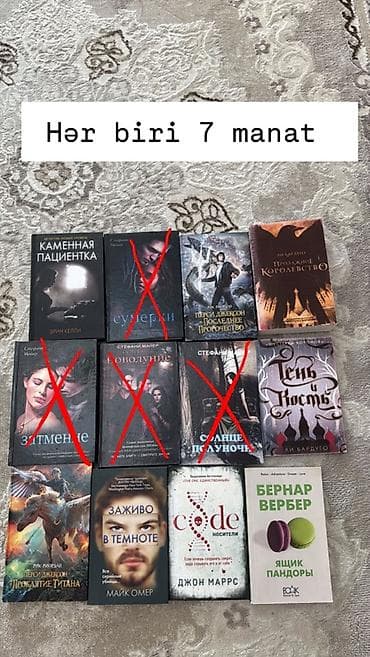 Kitablar satılır – hər biri 7 manat (şəkildə qeyd olunub). Dillər