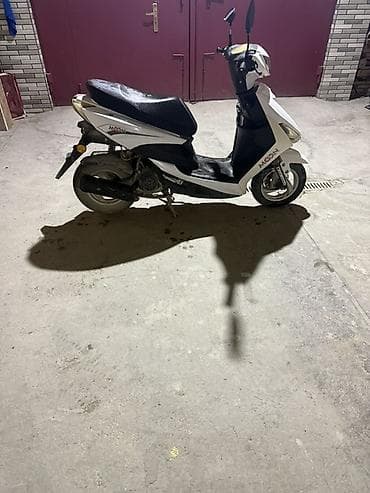 kub 50 cc: Moon brand - Moon, 50 sm3, 2023 il, 2200 km — 2