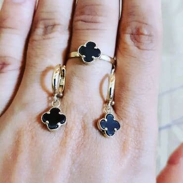 1 qram qizilin qiymeti: Dəstə daxildir: Üzük, Sırğa, Sarı qızıl, 585 Əyar — 1