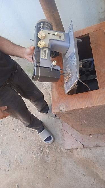 Tikiş maşını Chayka, Elektromexaniki — 2