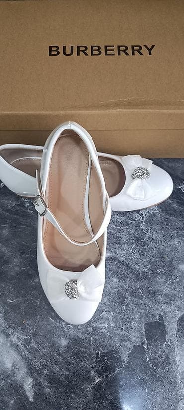 Uşaq geyimi və ayaqqabıları: Rəng - Ağ Tuflilər, Burberry, Ölçü: 35, Qız üçün — 3