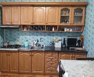 metbex mebili: Mətbəx mebel dəsti – təbii ağac teksturalı fasadlar üzərində moyka — 1