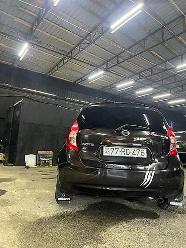 Автозапчасти: Nissan Note, qəhvəyi rəngli şəhər hetçbeki - Kuzov: 5 qapılı, kompakt — 4