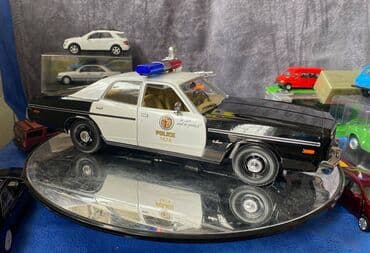 modeller: Коллекционная модель Dodge Monaco Police TERMINATOR 1977 — 14