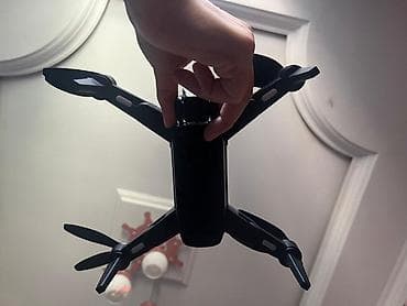 Qatlana bilən kvadrokopter dron dəsti real alıcıya satılır