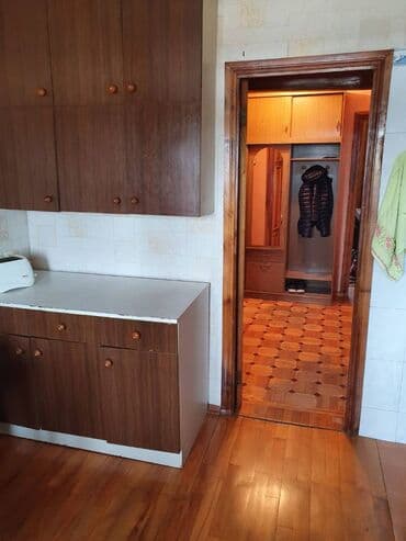 evlər bakı: Bakı, 3 otaqlı, Köhnə tikili, m. Əhmədli, 80 kv. m — 10