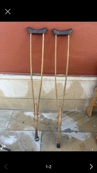 4 ayaqli celik: Taxta qoltuqağacı cütü - Material: möhkəm taxta gövdə, üst hissədə — 1