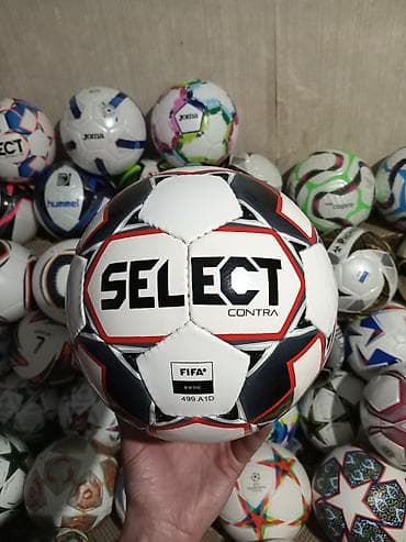 Futbol topları – müxtəlif brend və dizaynlar. 15 manatdan 100 manata