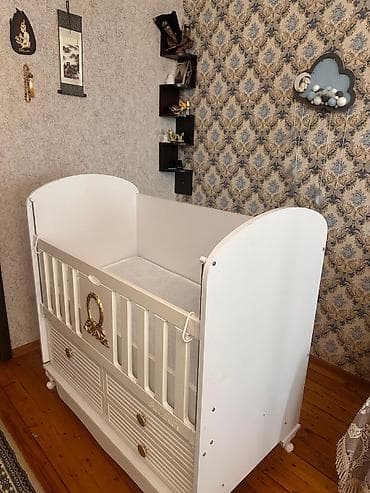 usaq doseyi: Oğlan və qız üçün, İşlənmiş, Dördbucaq, Beşik, Dəstsiz, Matras ilə, Yellənmə mexanizm ilə — 3