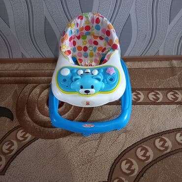 Uşaq gəzdiricisi (walker) - Rəng: mavi-ağ, rəngarəng nöqtəli oturacaq