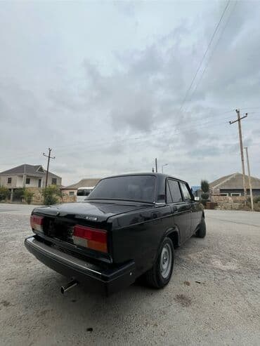 ваза напольная стеклянная высокая без узора: VAZ (LADA) 2107: 1.6 l | 2010 il 22000 km Sedan — 4