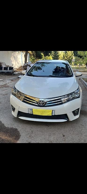 Toyota Corolla GLi sedan – ağ rəng. Texniki xüsusiycox yətlər və