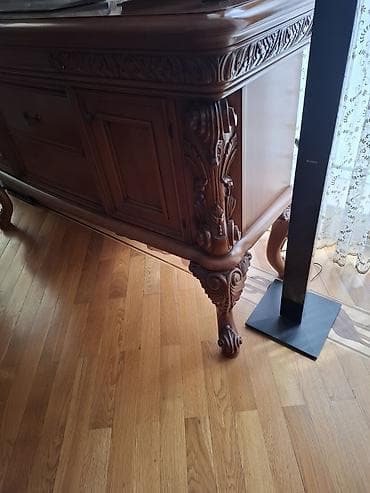 bar stullar: Masa və oturacaqlar — 8