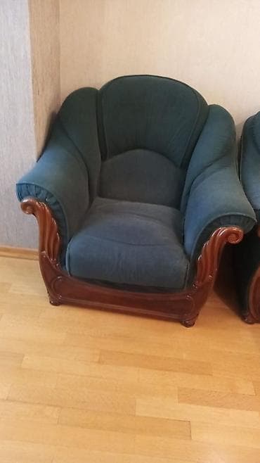 balaca divanlar: Divan və 2 ədəd kreslo Xarici bahalı mebeldir. Sadəcə üstü — 3
