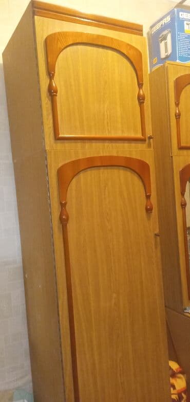 tavan taxtası: İşlənmiş, Açılan, 6 qapı Düz dolab, Qarderob, paltar dolabı, Rusiya — 9