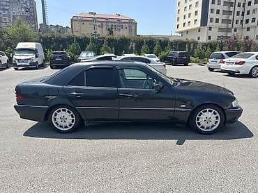 mercedes e class: C 180 avtomat karopka kondisioner lyuk peç işlekdir. 1999 cu il. Udar — 4