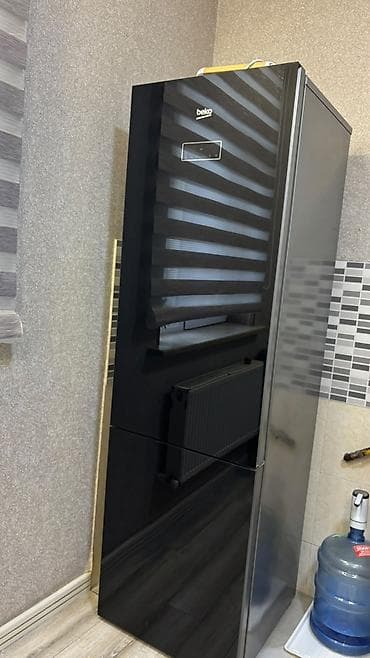 İşlənmiş 2 qapılı Beko Soyuducu Satılır, rəng - Qara