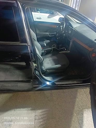 opel astra 2010: Opel Astra H – 5 qapılı hetçbek - Kuzov: qara rəng, 5 qapılı hetçbek — 3